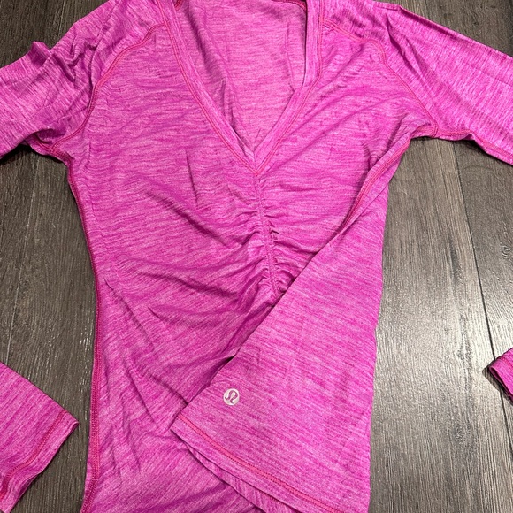 Lululemon Interval Long Sleeve
Heathered pink - Picture 4 of 6
